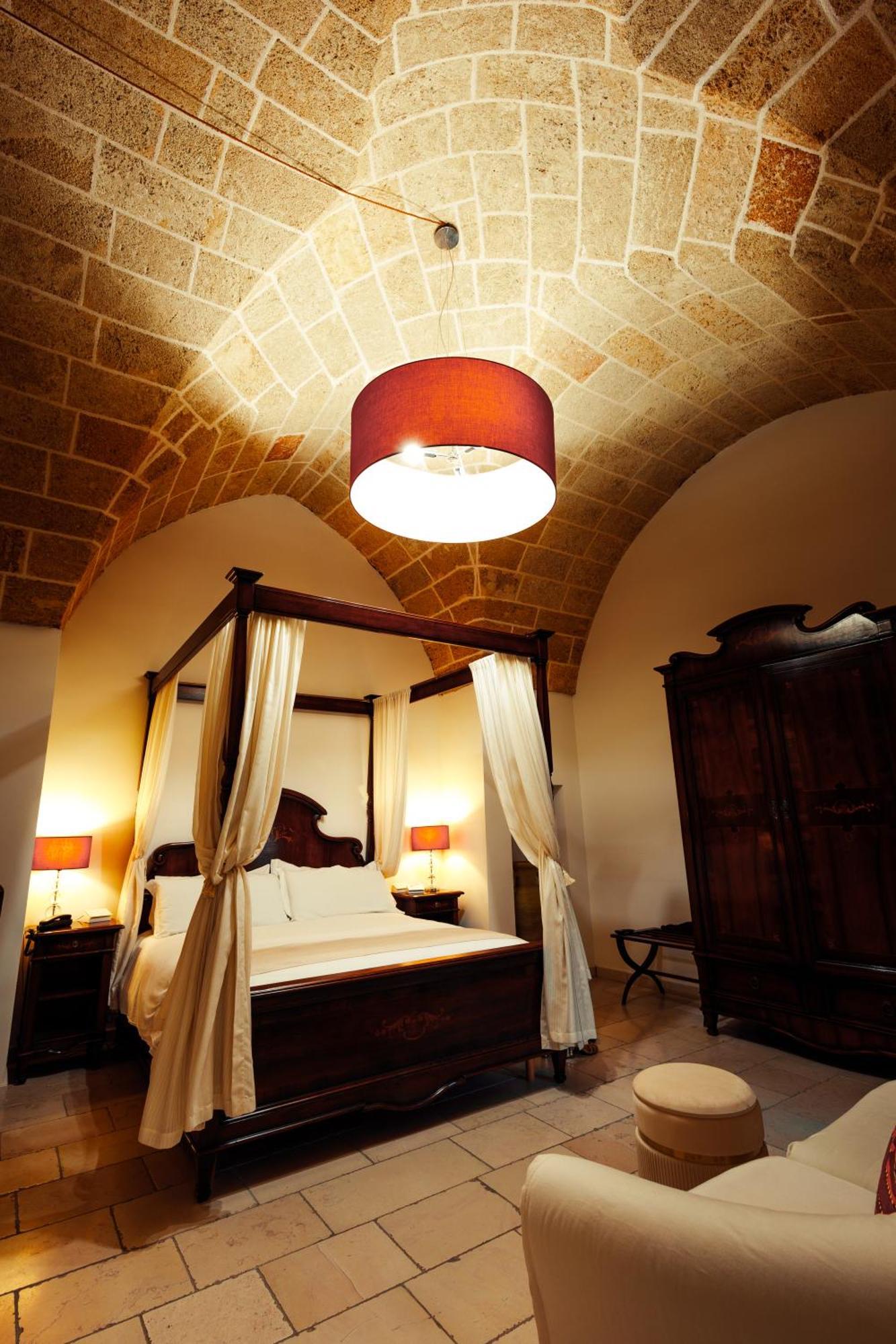 Vico Regio Hotel คาซาราโน ภายนอก รูปภาพ