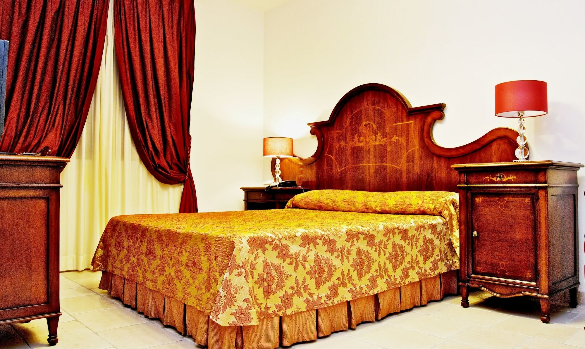 Vico Regio Hotel คาซาราโน ภายนอก รูปภาพ